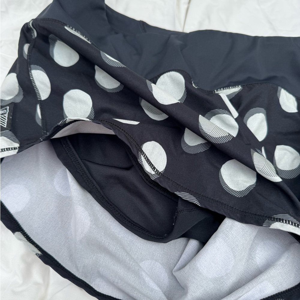 Oiselle  Athletic Shorts - Picture 8 of 8